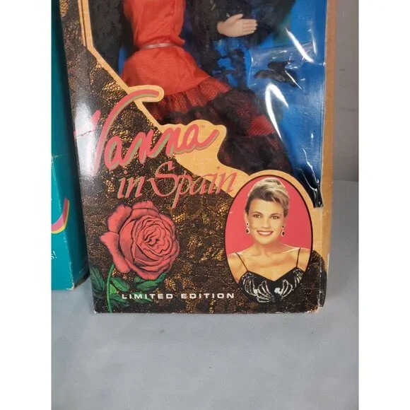 (2) Vanna White Limited Edition Spain Doll & Doll Black & Gold Dress Vintage - Picture 10 of 14